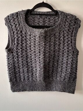 Handmade Small knitted Sleeveless Sweater Vest Cropped Gray Wool Layering Spring